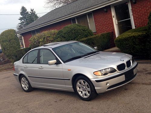 = must see = 2004 bmw 325xi awd * navigation, dvd &amp; back up camera * 1-owner *