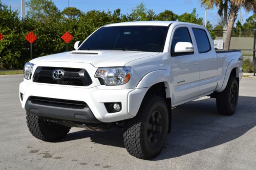 2014 tacoma trd edition 4x4 lifted and clean!