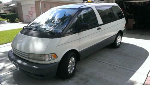 1994 toyota previa dx mini passenger van 3-door 2.4l with rear spoiler