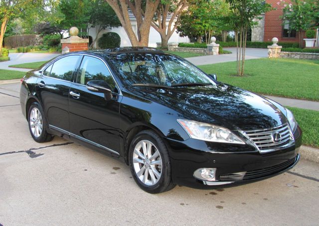 2011 lexus es 350 91k miles $8995<br />
