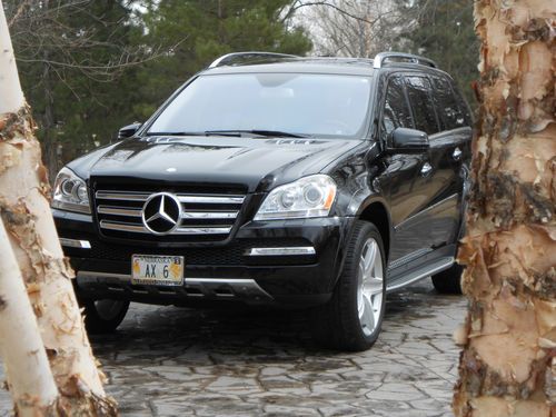 2011 mercedes-benz gl550 amg sport 4matic 1 owner 12k miles w/rear entertainment