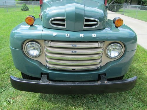1948 Ford F-4 Flatbed Truck--239 cu. in. flathead V8, 4 Speed--GREAT Condition!!, image 3