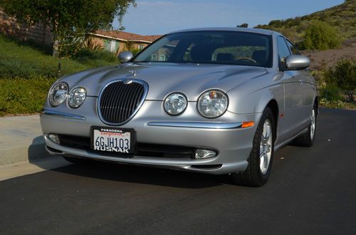 2003 jaguar s-type 6cyl low mile  in excellent condition clean carfax 14 svc rec