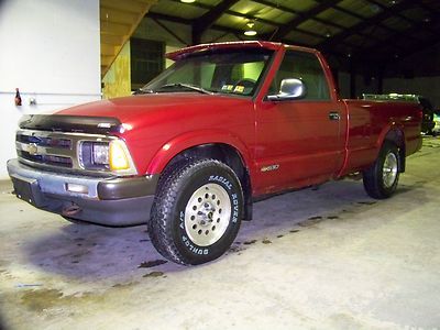 No reserve - winter ready! four wheel drive with deep rubber - drives great