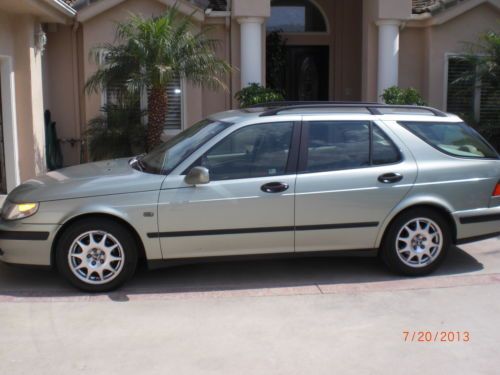 Saab 9-5 station wagon 2001 69k miles, nice condition, new turbo, 2nd owner