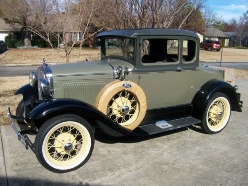 1930 ford model a, 5 window deluxe coupe