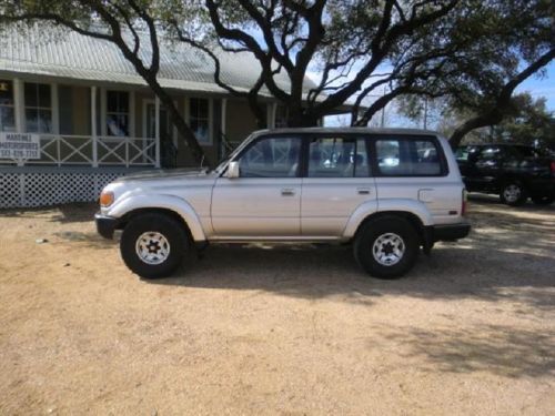 Have you been looking for a neat 4x4? check out this fj80 with only 267k miles!
