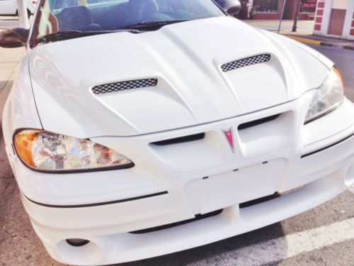 2003 pontiac grand am gt1 sedan 4-door 3.4l sunroof white