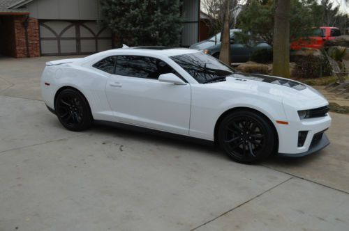 2013 Chevrolet Camaro ZL1 AUTOMATIC Coupe 2-Door 6.2L Mint Condition HUD Sunroof, US $49,995.00, image 4