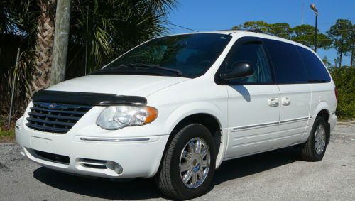 Chrysler 2005 town &amp; country limited,p.sunroof,,leather,stow&amp;go,dvd,nav,florida