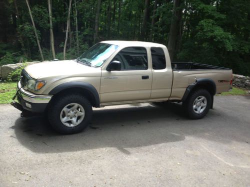 2004 toyota tacoma with trd package