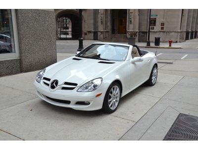 2007 mercedes slk350  roadster white/tan low miles!!