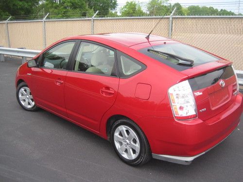 09 prius, super nice 1 owner, no accidents, reverse camera, smart key, no reserv