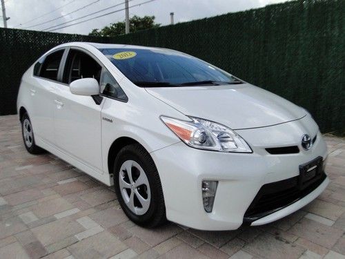 12 toyota prius two hatchback hybrid automatic air ac cruise control power pkg