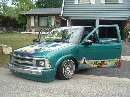 Sell Used 1994 Chevrolet S