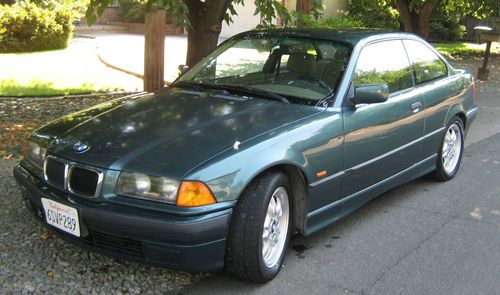 1998 bmw 328is. 4 speed automatic transmission. coupe w/sun roof. runs well.