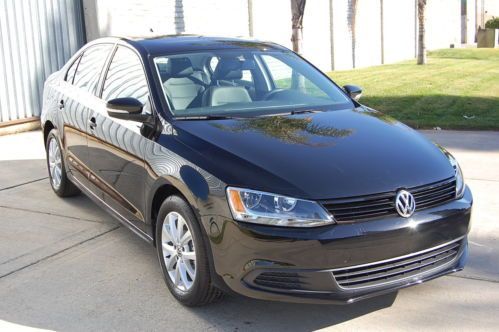 2012 volkswagen jetta se with only 4k miles automatic