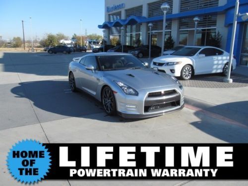 2013 gtr/one owner/clean carfax/silver edition/1500 miles/specialty/warranty