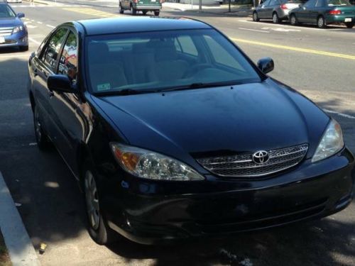 2004 toyota camry le black