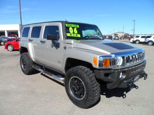 Local trade 2006 hummer h3 must see.