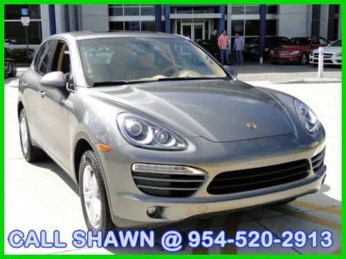 2012 porsche cayenne, navi, sunroof, only 22,000miles, l@@k at me, call shawn b