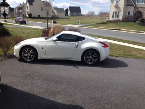 2014 nissan 370z touring coupe 2-door 3.7l