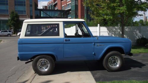 1967 ford bronco base 2.8l.  excellent condition inside and out. no rust, ca car