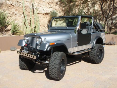 1984 jeep cj7 with 350 5.7l.  v8 vortex fuel injected fully restored