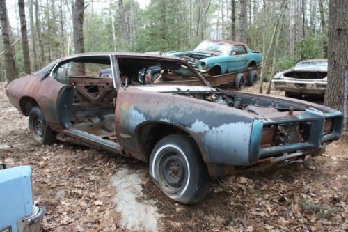 2 dr.hdtp.original gto w/orig.a/c,motor&amp;trans, parts or vry.serious project car.