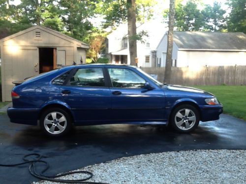 2002 saab 9-3 hatchback   only 90k miles!!!!!!