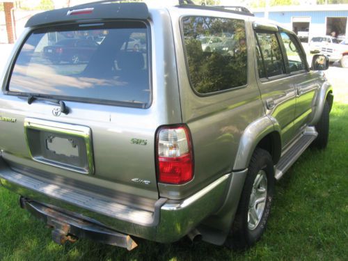 Toyota 4runner 2002 sr5 v6