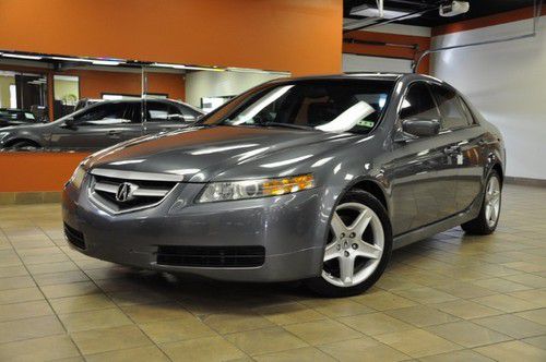 Black leather, power moonroof, navigation, gray ext, auto, ac, gas   financing