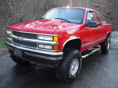 1998 chevy z71 silverado extended cab 4x4/4wd 7" lift