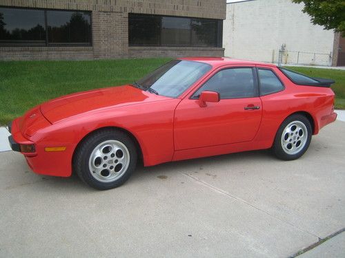 1987 porsche 944s  5sp manual 2.5l engine 72000.miles