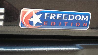 Freedom ed 4x4 selec trac 6 cly lifted rare condition new tires original paint