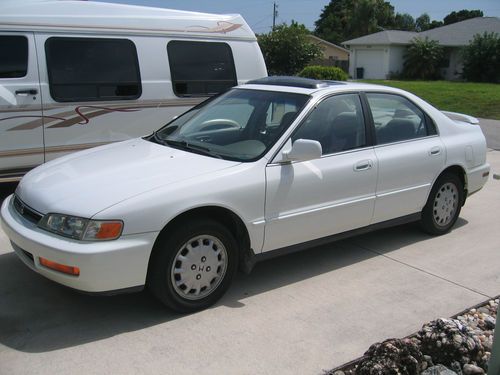 1997 honda accord ex sedan 4-door 2.2l