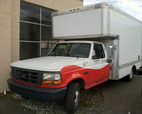 1997 ford f350 14 ft box truck v8/460 gas automatic runs excellent