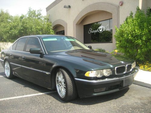 Sexy emerald green 2001 bmw 740i  sports / luxury car