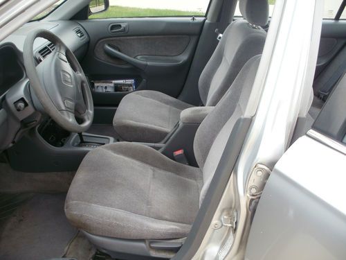 Purchase Used 1998 Honda Civic Lx Sedan 4 Door 1 6l In