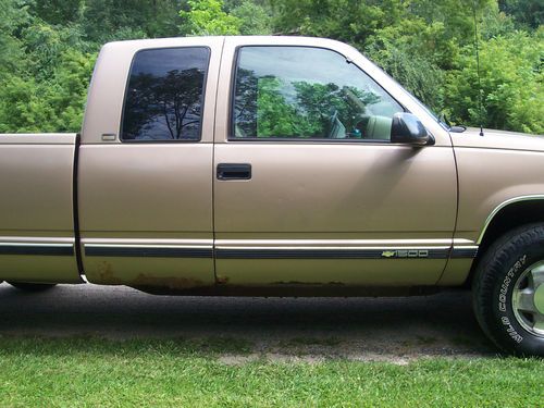 Purchase used 1996 CHEVY Z71 4X4 SILVERADO WITH BOSS