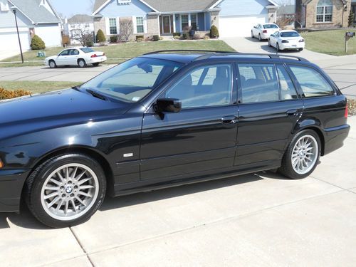 5 series wagon v8, low miles, extremely clean, 2 owner vehicle in same family.