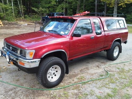 1993 toyota pickup [tacoma] 50,000 miles!  mint, 4x4, v6 auto, cap, dealer mods