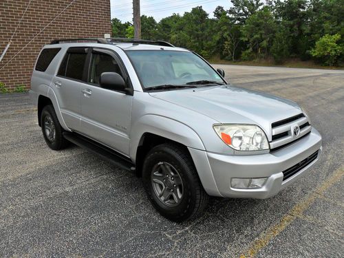 2004 toyota 4runner sr5 4.0l ***no accidents***4wd***remote start***touch screen