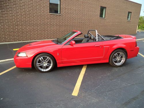 2004 ford mustang convertible
