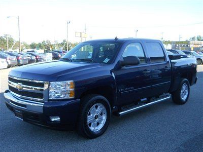 We finance! lt crew cab 4x4 z71 leather alloys no accidents carfax certified!