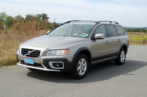 2008 volvo xc70 3.2 wagon awd - dual dvd! loaded - just serviced! low miles!