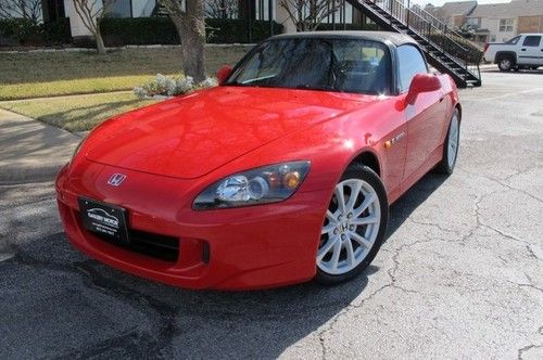 2007 honda s-2000 2dr coupe convertible with a 6sp carfax 1 owner super clean!