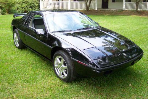 1985 pontiac fiero se coupe 2-door 2.8l