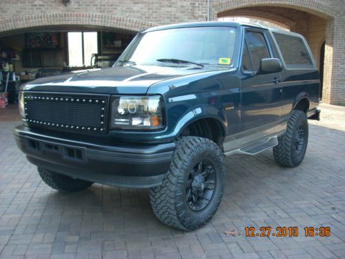 1995 Ford Bronco Customized 4 x 4,  Awesome- Almost Mint Condition, US $18,000.00, image 1