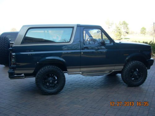 1995 Ford Bronco Customized 4 x 4,  Awesome- Almost Mint Condition, US $18,000.00, image 2